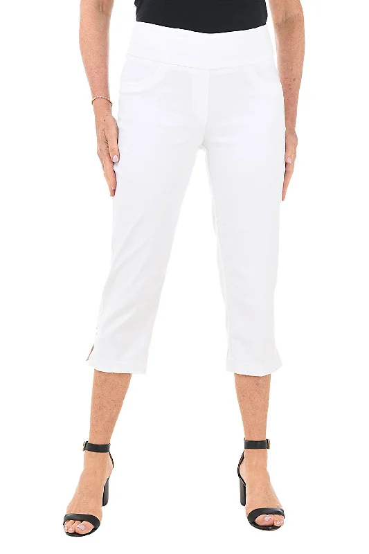 Pull-On Studded Lattice Hem Capri Pant