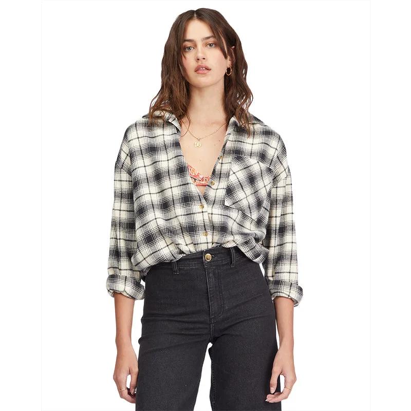 Easy Breezy L/S Button-Up Shirt