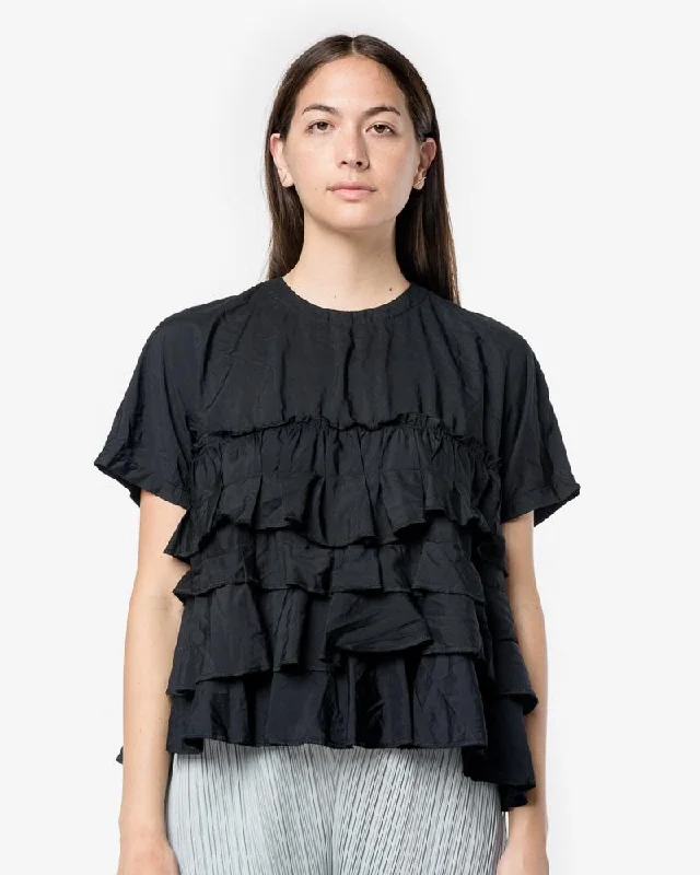 S/S Ruffle Top in Black