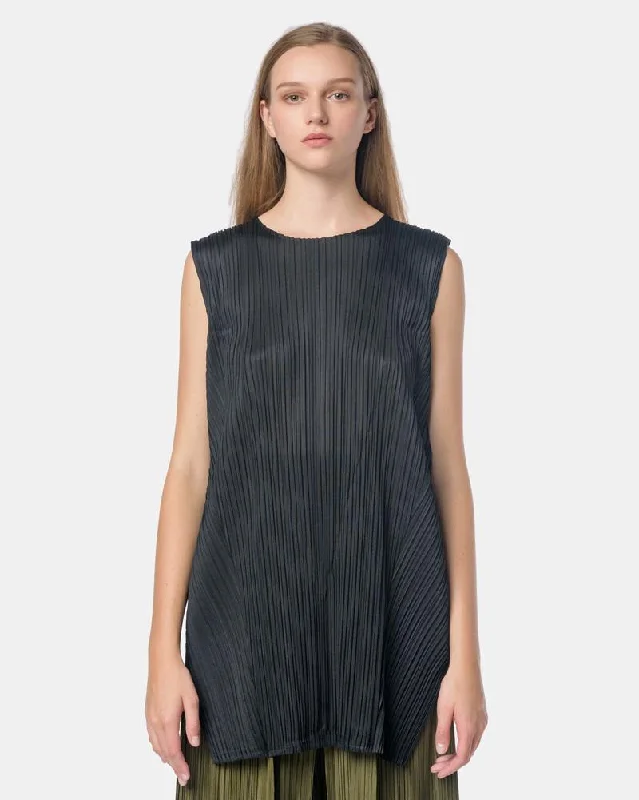 Sleeveless Top in Black